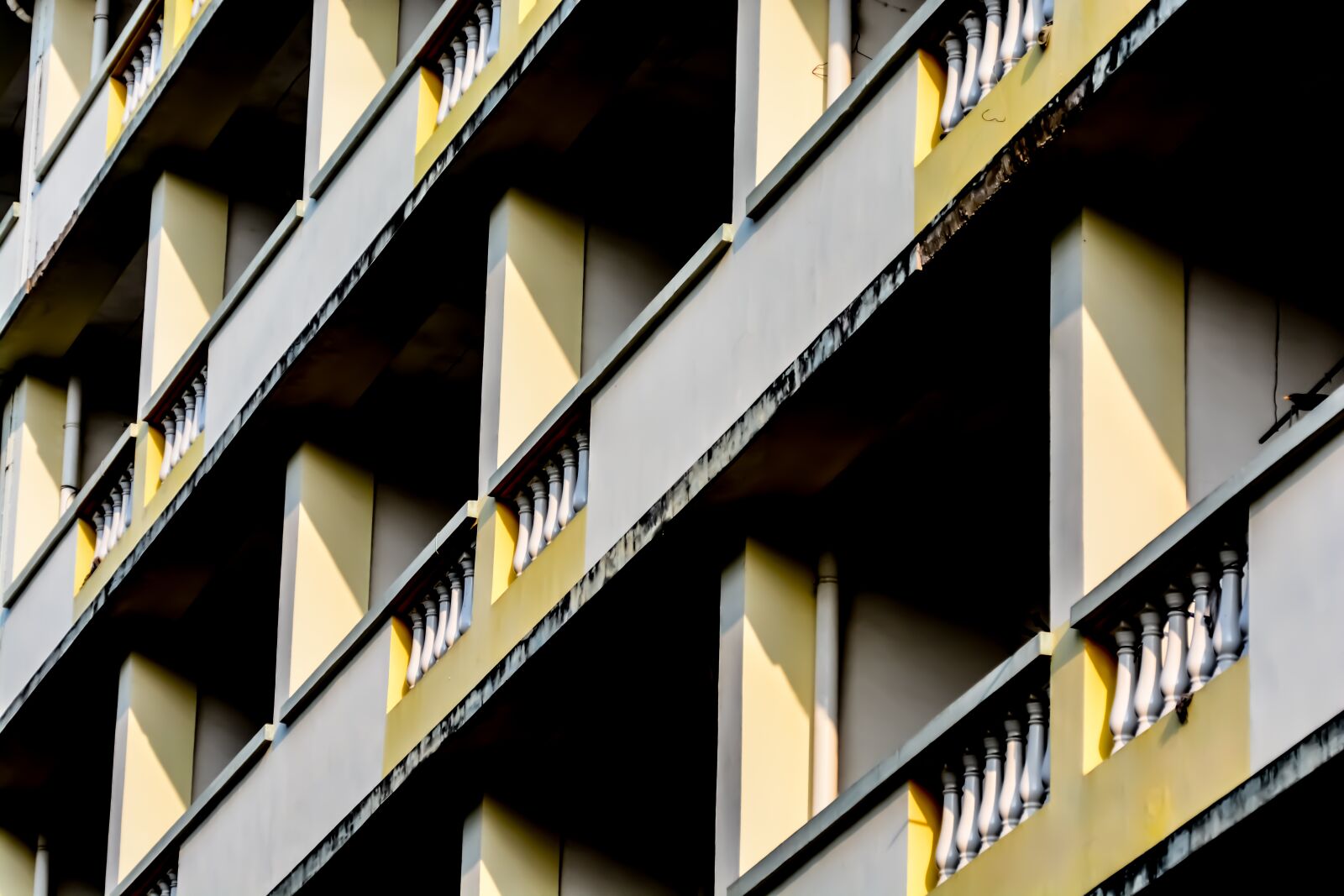Nikon D7100 sample photo. Building, light, dark photography