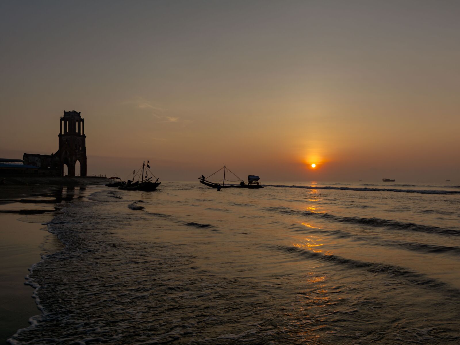 Nikon D7100 sample photo. Dumped church, sea, landscape photography