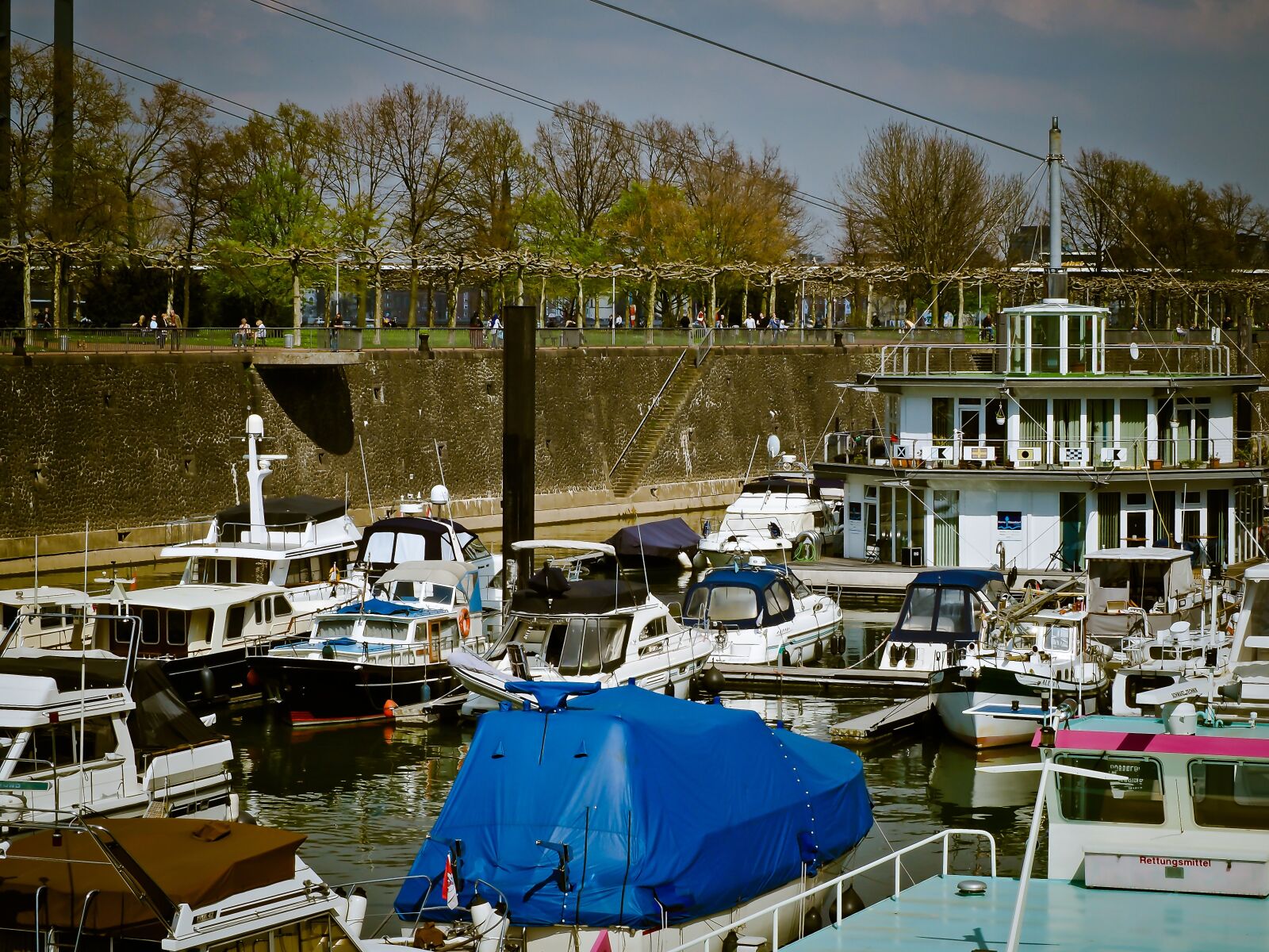 Olympus OM-D E-M10 sample photo. Port, boats, boats in photography