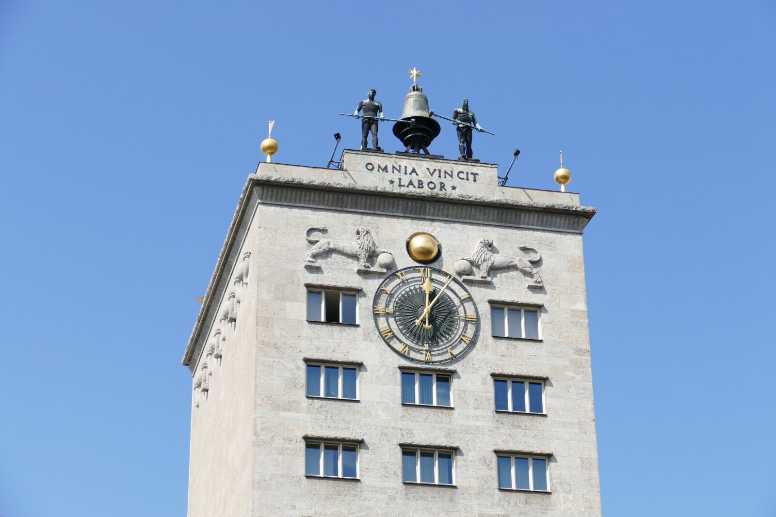 Panasonic Lumix DMC-FZ1000 sample photo. Leipzig, saxony, architecture photography