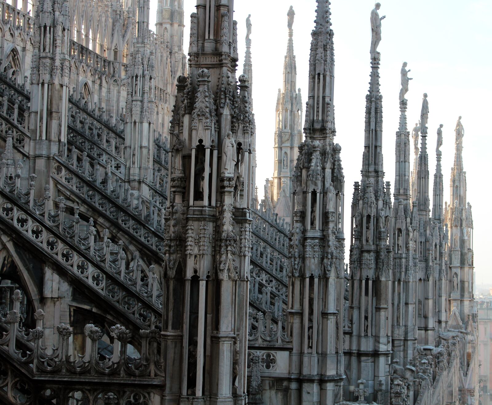 Canon EOS 600D (Rebel EOS T3i / EOS Kiss X5) sample photo. Dom, church, milan photography