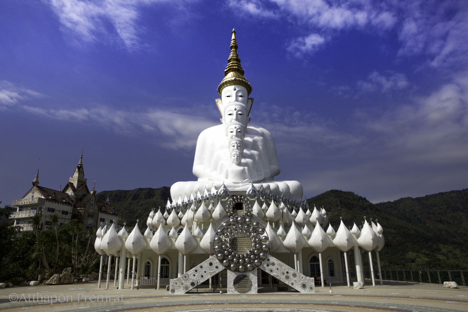 Canon EF 24-70mm F2.8L USM sample photo. Buddhist, petchaboon, thailand photography