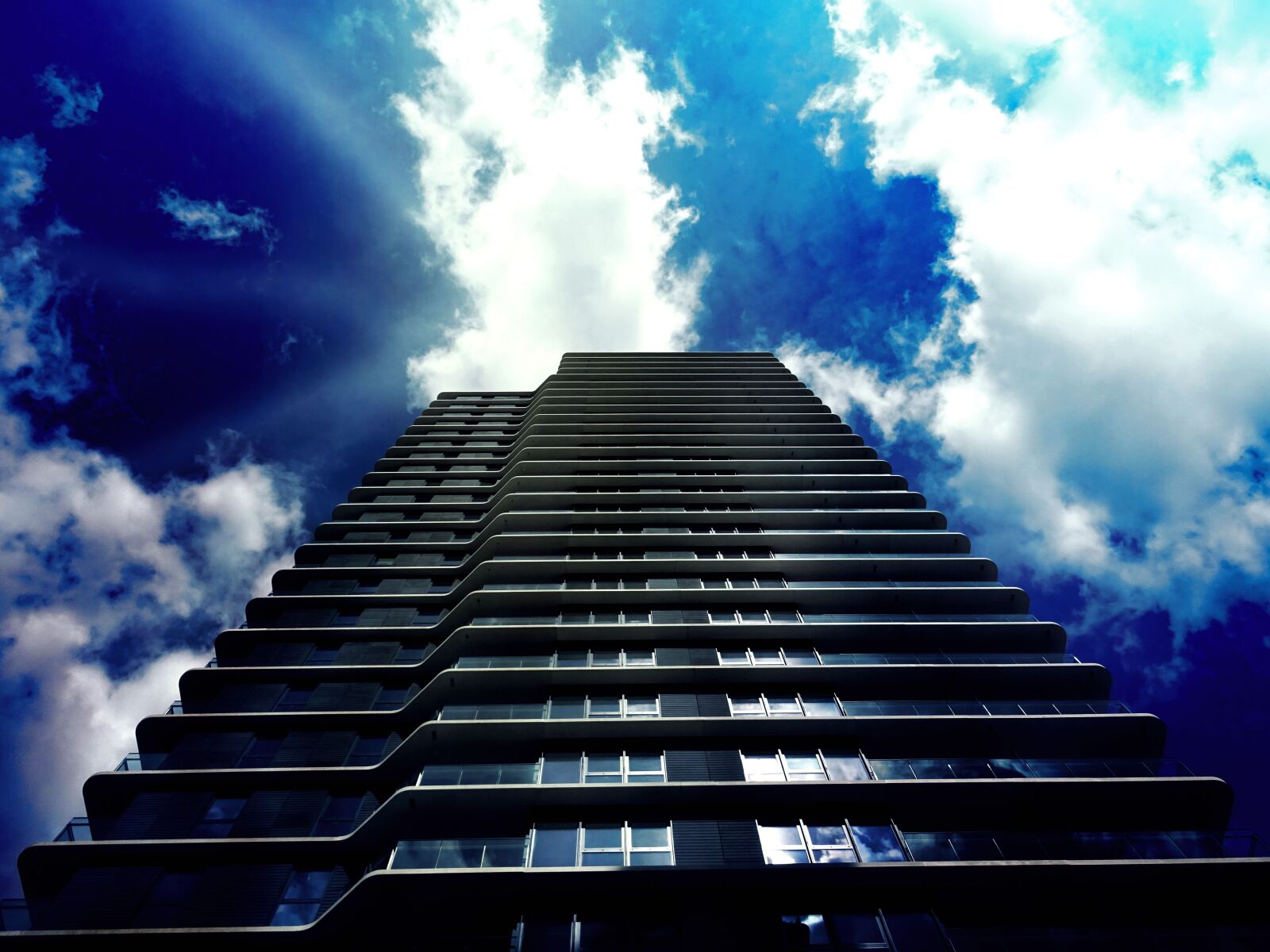 Sony DSC-HX60 sample photo. Architecture, building, high, rise photography