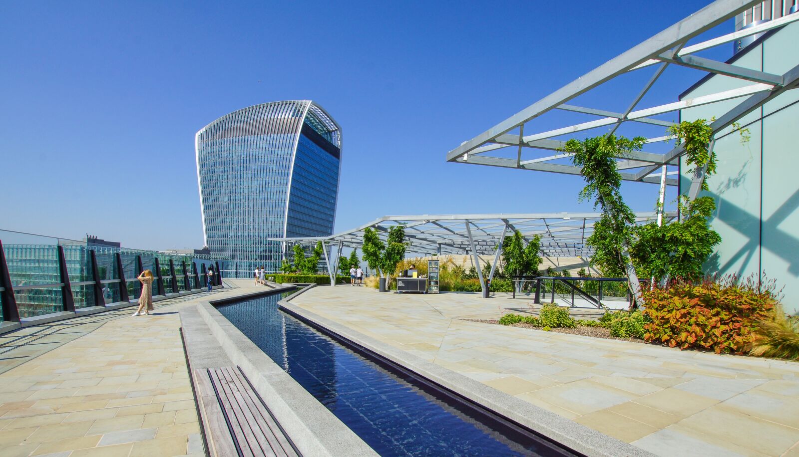 10-20mm F3.5 sample photo. London, city, rooftop photography