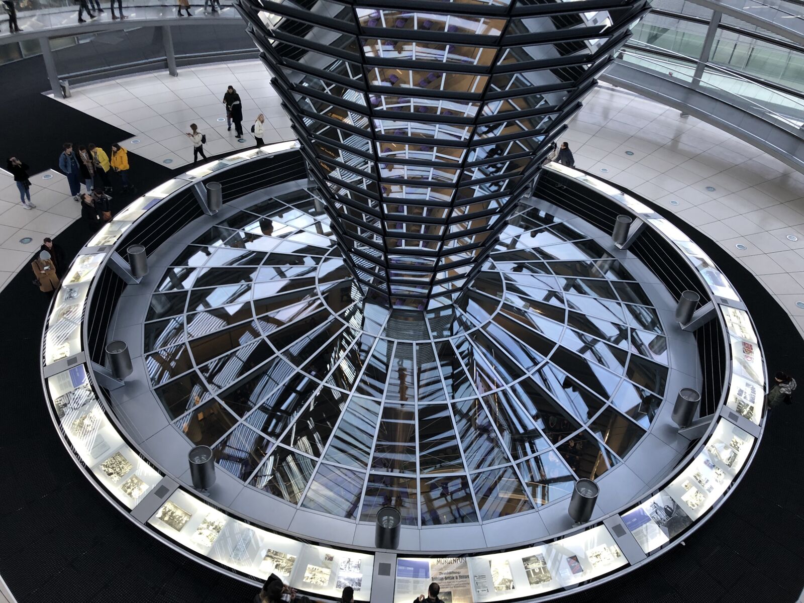iPhone 8 back camera 3.99mm f/1.8 sample photo. Germany, reichstag, government photography