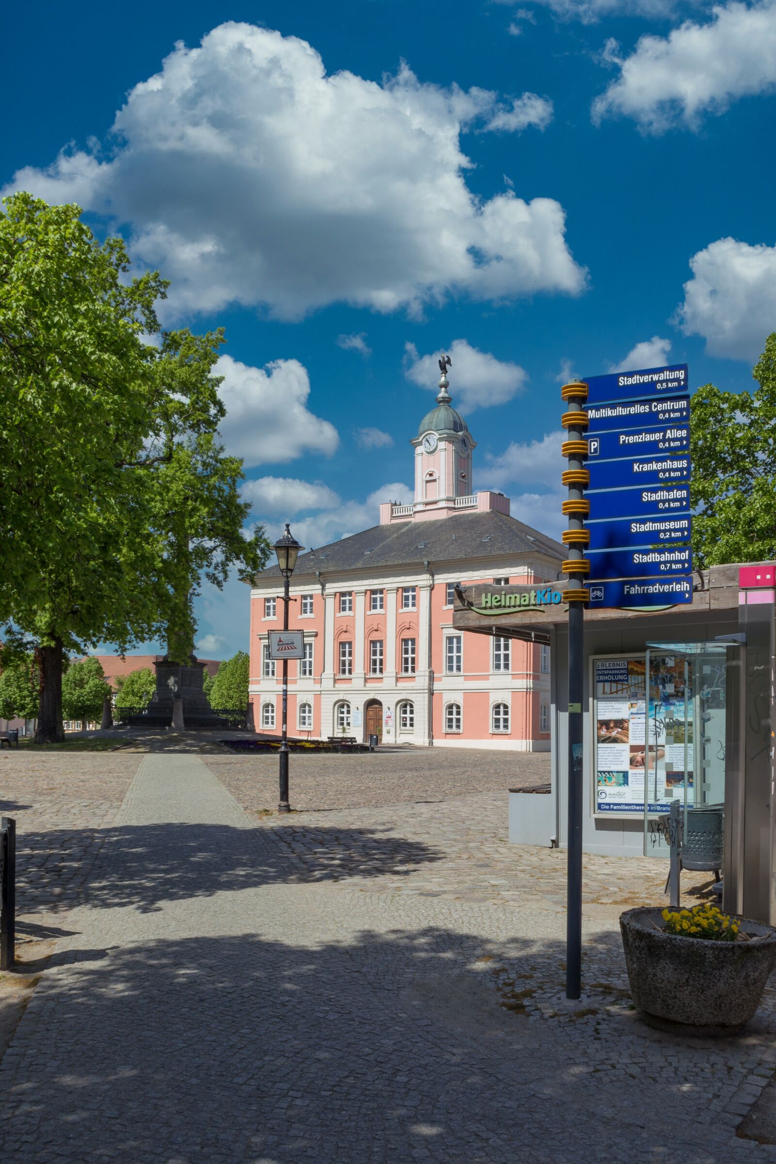 Canon EF-S 18-135mm F3.5-5.6 IS sample photo. Town hall, templin, uckermark photography