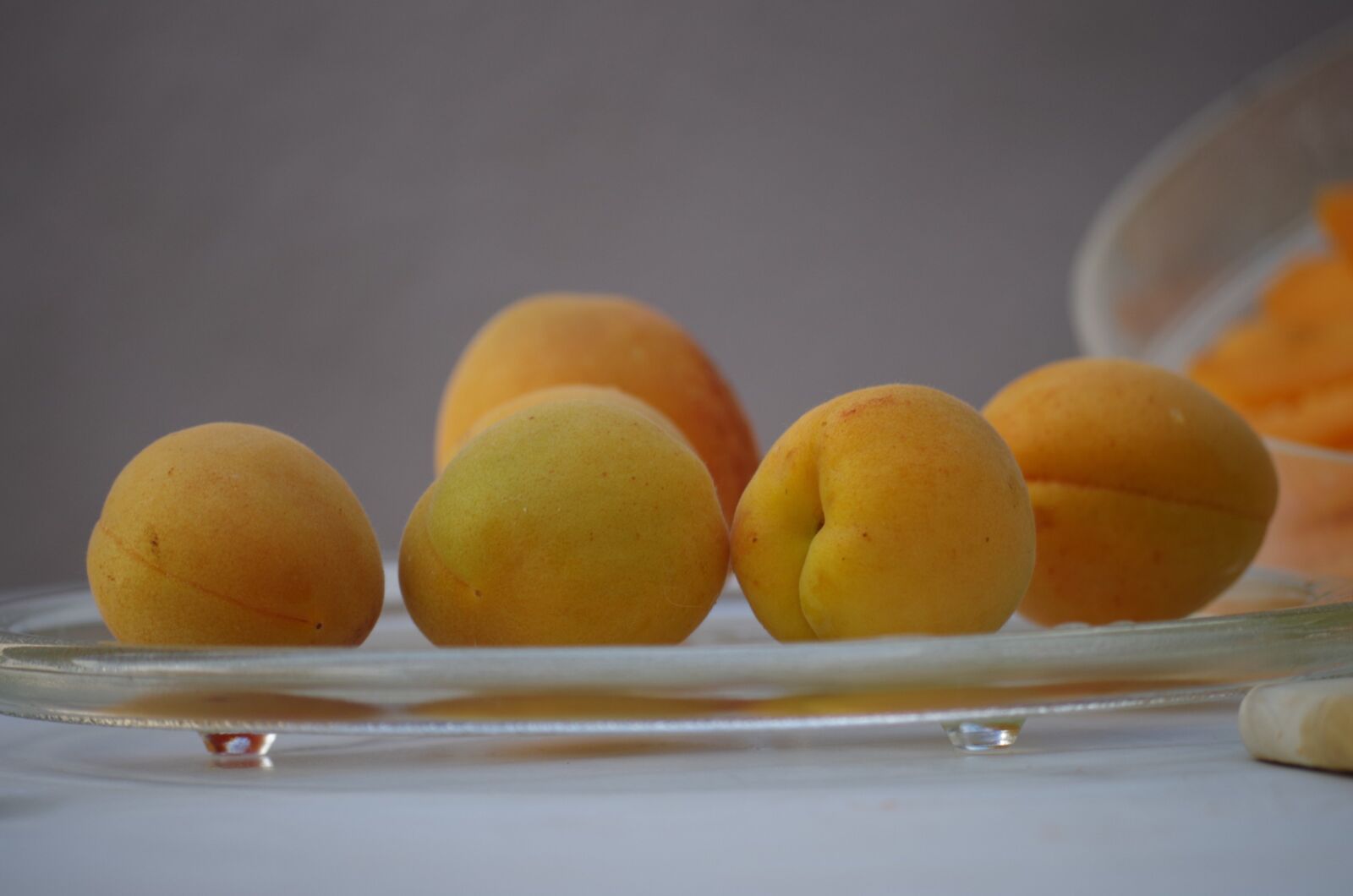 Pentax K-500 sample photo. Apricots, fruit, orange photography