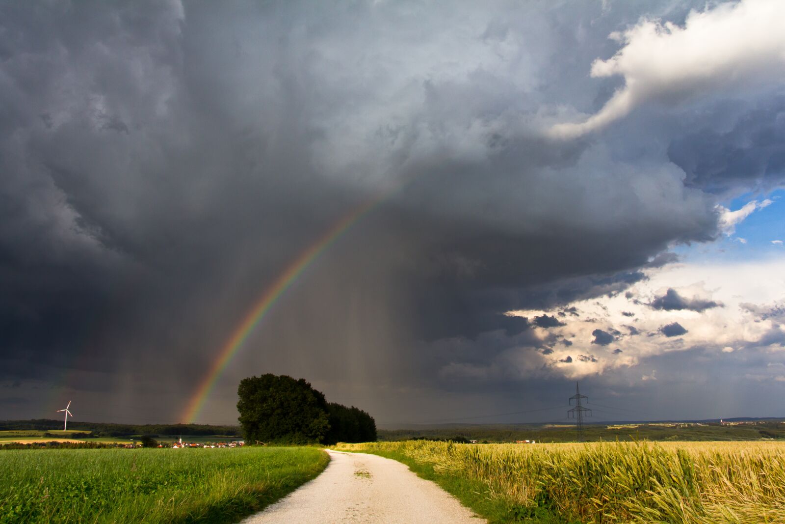 Canon EF-S 17-85mm F4-5.6 IS USM sample photo. Thunderstorm, storm, rainbow photography