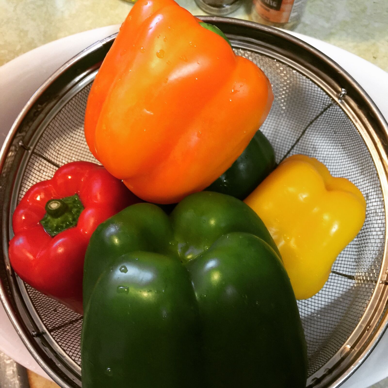 iPhone 6 Plus back camera 4.15mm f/2.2 sample photo. Peppers, green, yellow photography