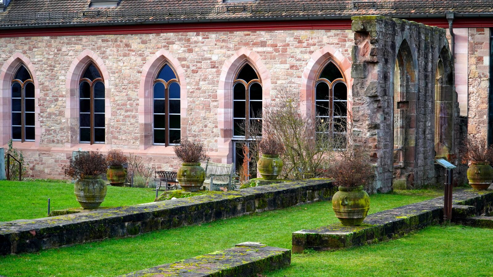 Sony E PZ 18-105mm F4 G OSS sample photo. Monastery, monastery garden, old photography