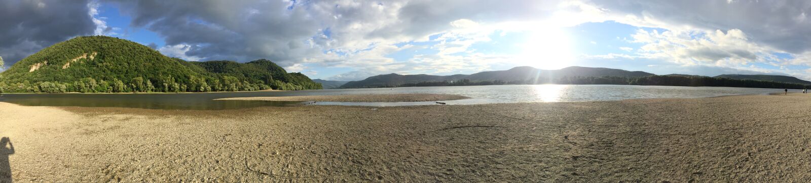 iPhone 6 back camera 4.15mm f/2.2 sample photo. Cloud, danube, mountain, nature photography