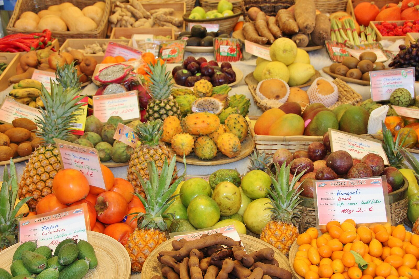Canon EOS 550D (EOS Rebel T2i / EOS Kiss X4) sample photo. Market, final sale, food photography