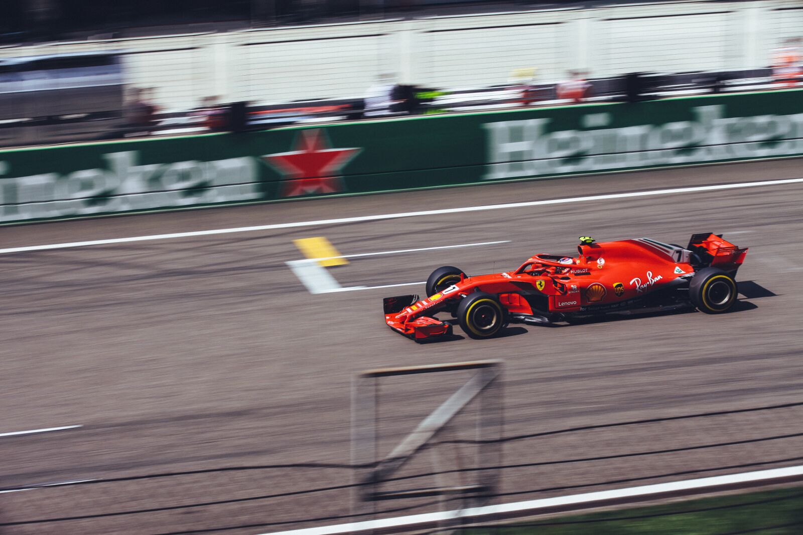 Canon EOS 5D Mark II sample photo. Ferrari, speed, car photography