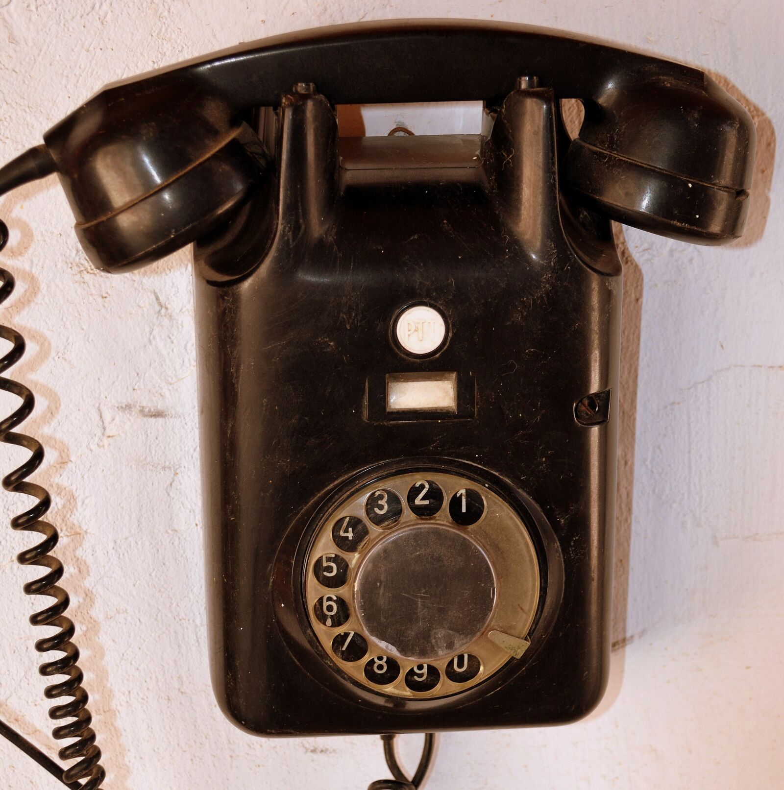 Nikon D5100 sample photo. Phone, dial, telephone handset photography