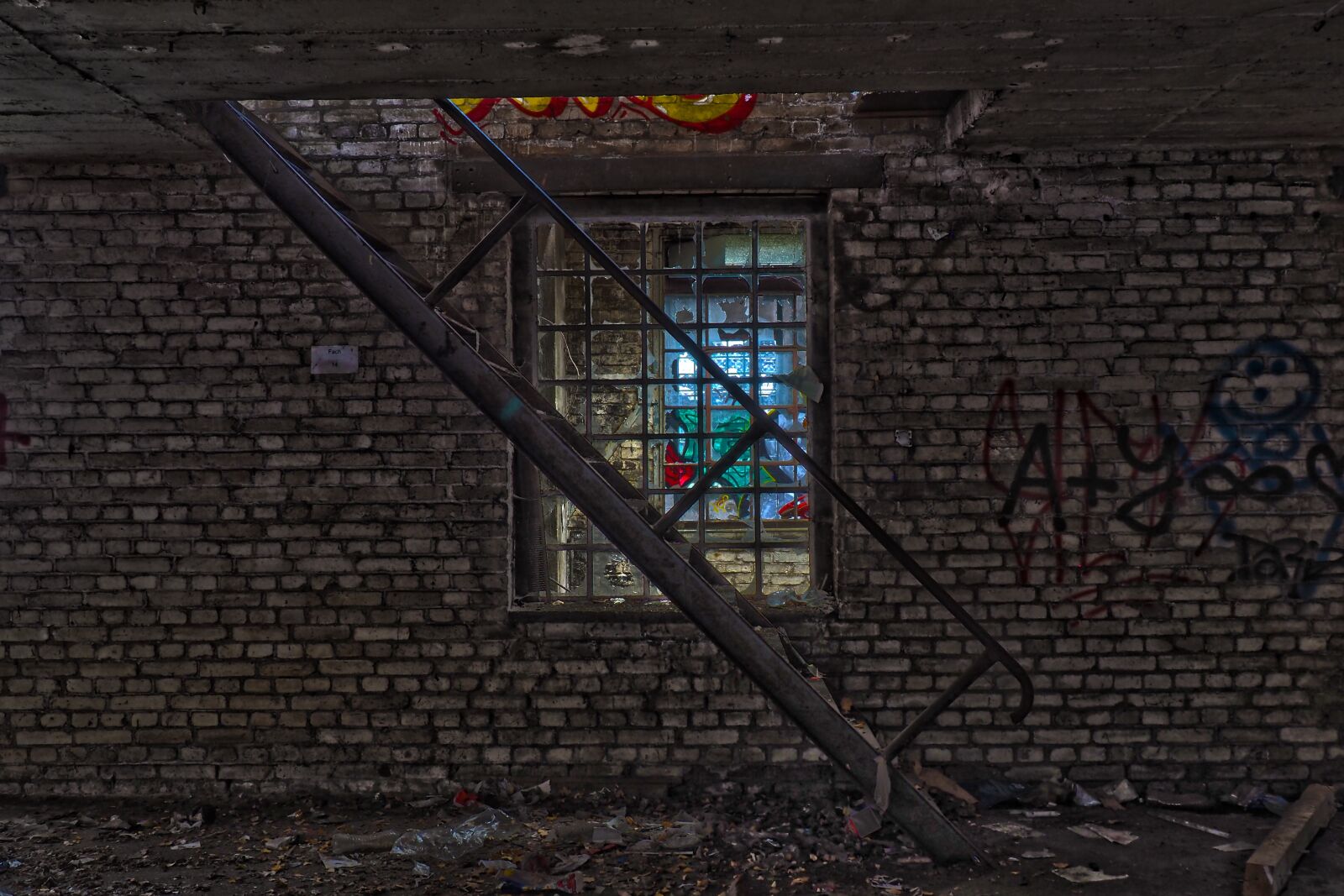 Olympus OM-D E-M10 sample photo. Lost places, factory, pforphoto photography