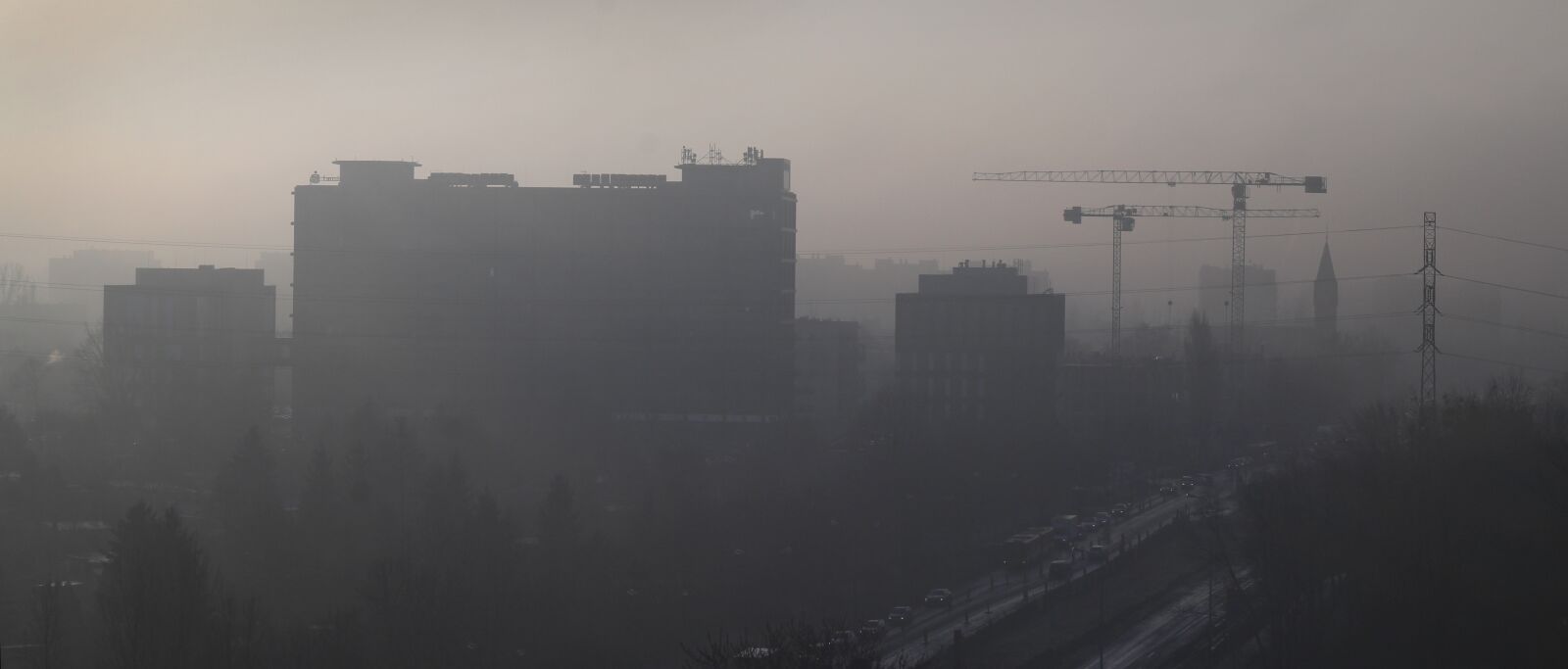 Canon EOS 1200D (EOS Rebel T5 / EOS Kiss X70 / EOS Hi) sample photo. City, smog, gray photography