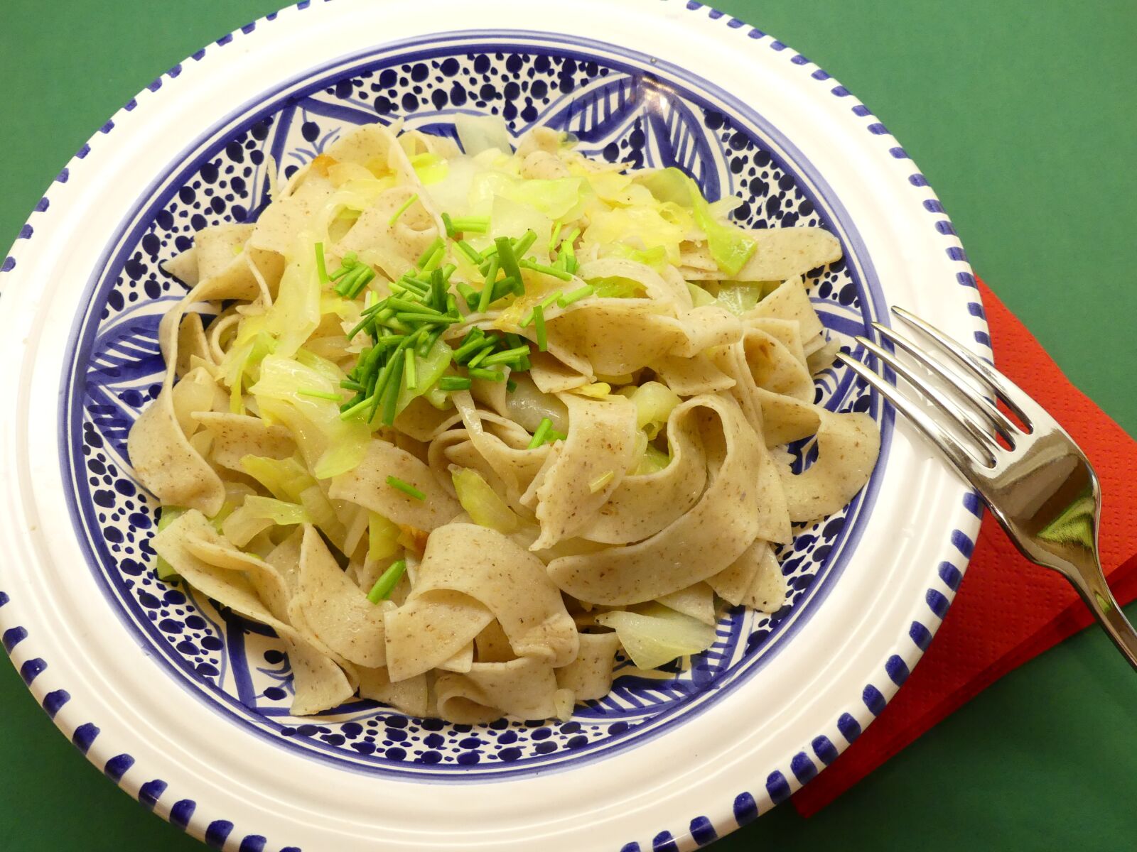 Panasonic Lumix DMC-FZ300 sample photo. Food, pasta, cook photography