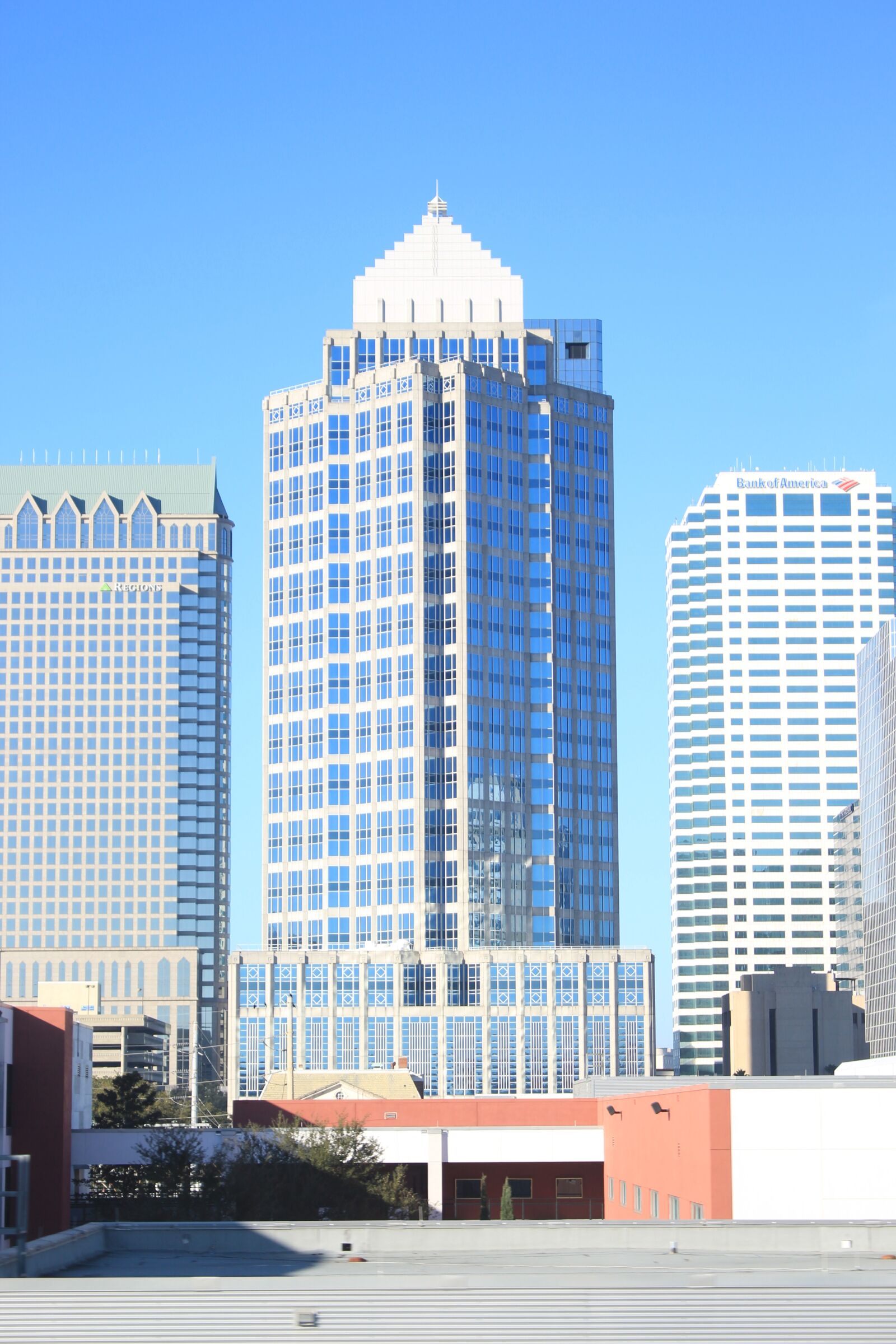 Canon EOS 700D (EOS Rebel T5i / EOS Kiss X7i) sample photo. Building, architecture, construction photography