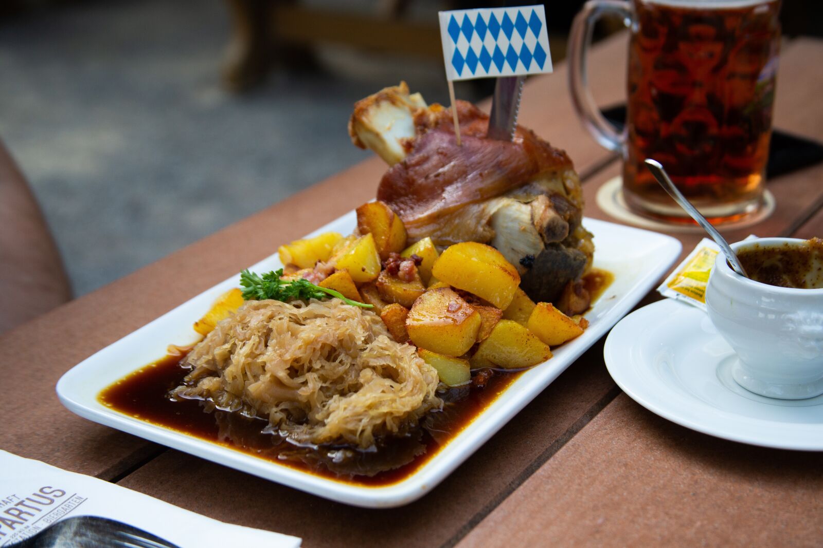 Canon EOS 6D + Canon EF 28-135mm F3.5-5.6 IS USM sample photo. Meal, roasted pork leg photography