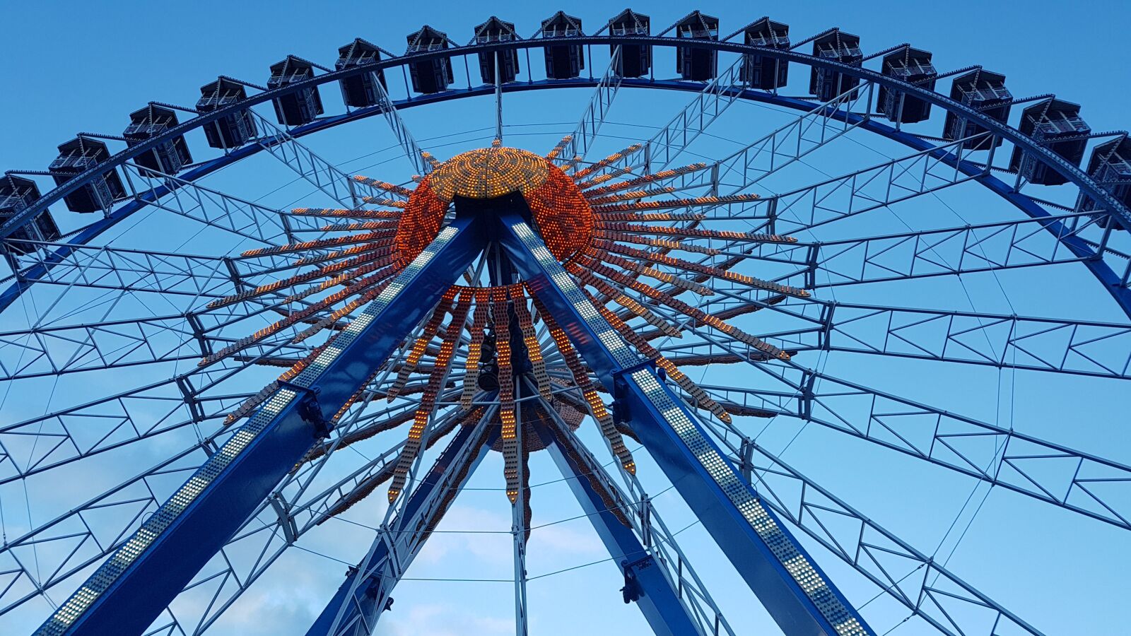 Samsung Galaxy S7 sample photo. Ferris wheel, architecture, technology photography