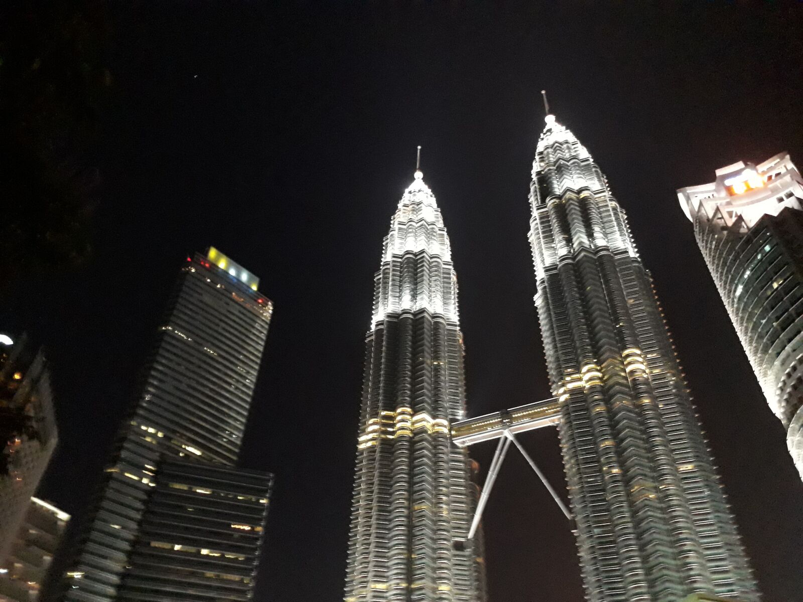 Samsung Galaxy J5 Prime sample photo. Twin tower, tower, building photography