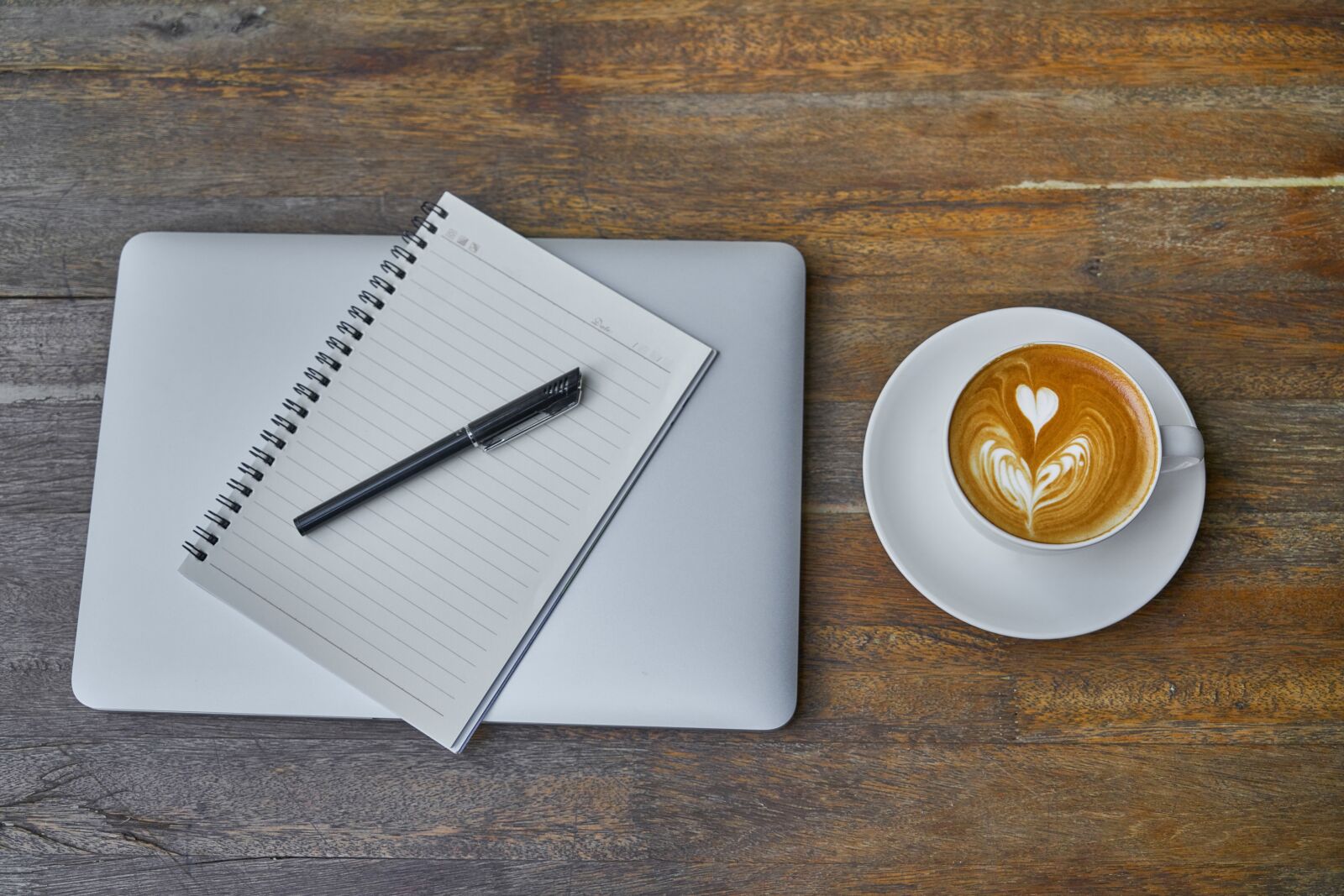 Sony a7R II sample photo. Computer, laptop, notebook photography