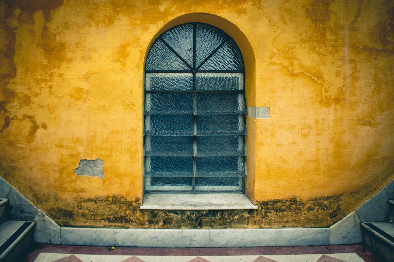 Canon EOS 750D (EOS Rebel T6i / EOS Kiss X8i) sample photo. Nature, window, design photography