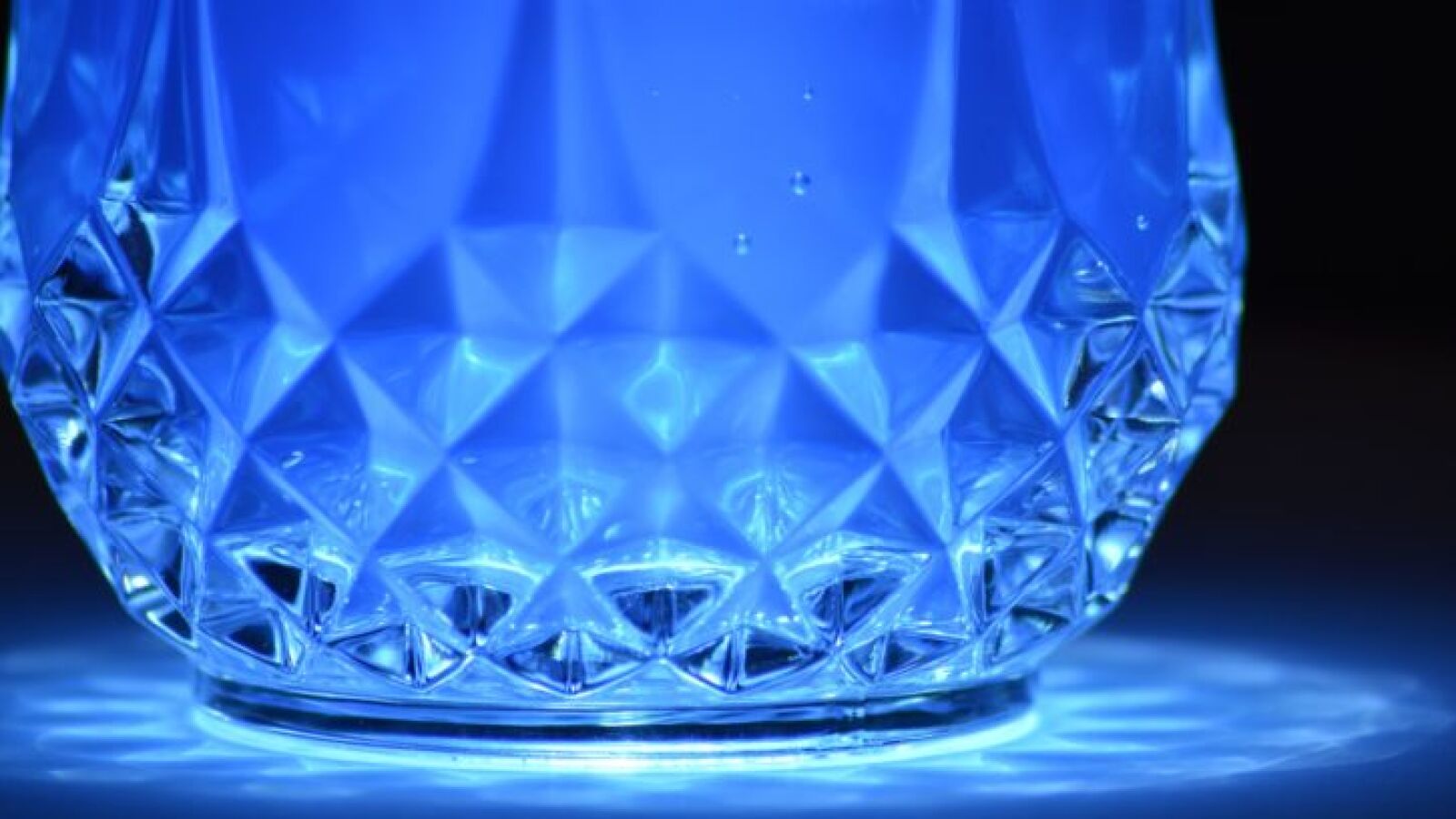 Nikon D3200 sample photo. Blue, reflection, crystal, art photography