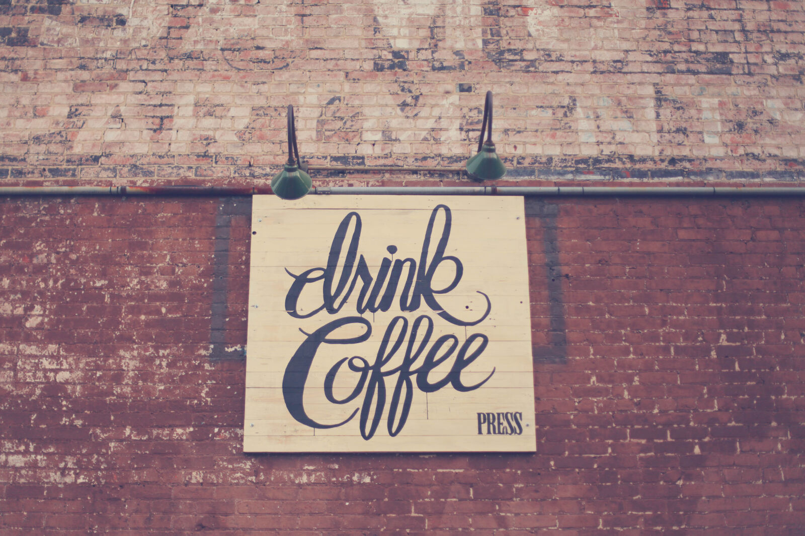 Canon EOS 5D Mark II sample photo. Brickwall, coffee, exterior, iron photography