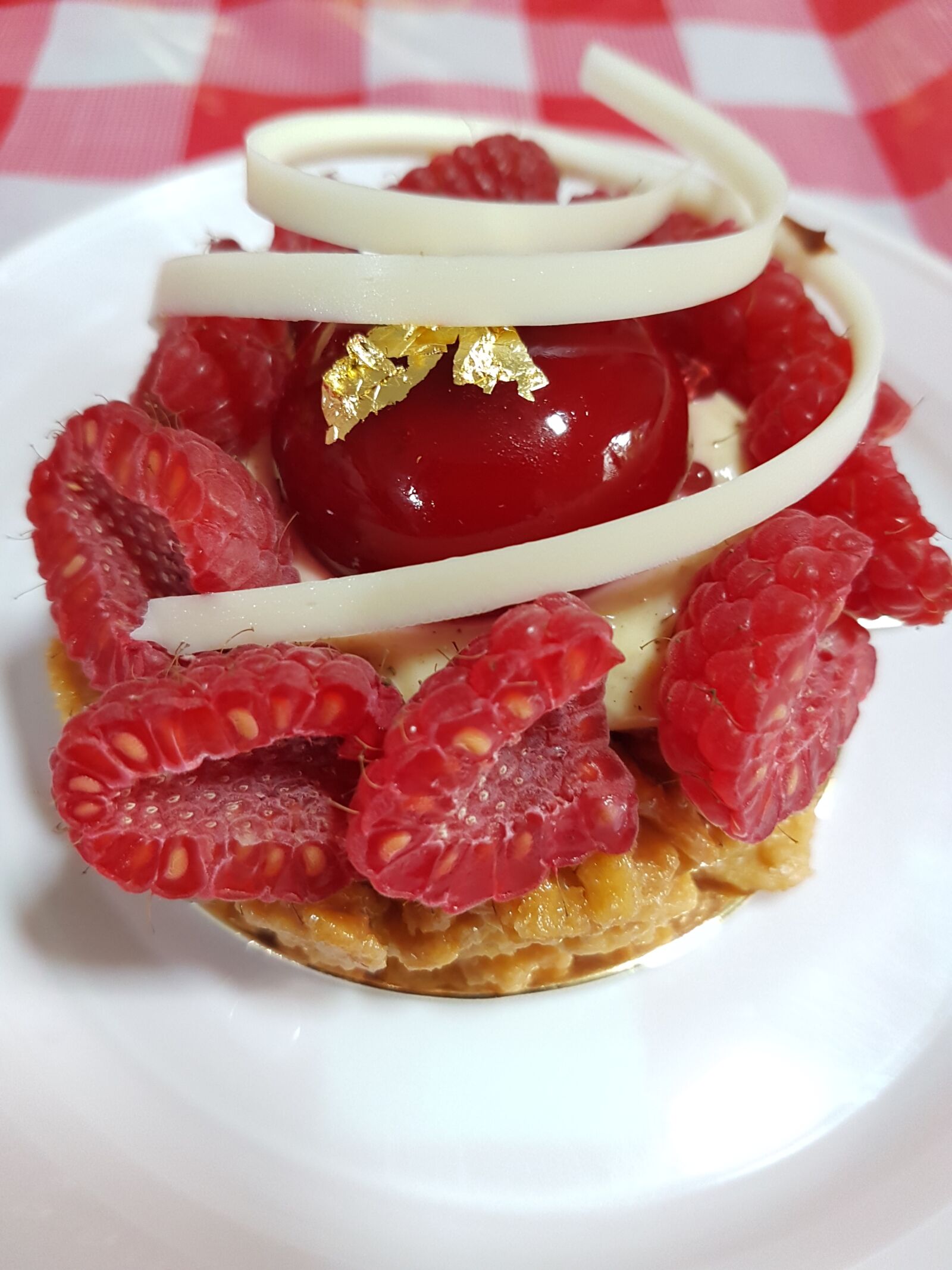 Samsung Galaxy S7 Edge sample photo. Cake, berry, sweet photography