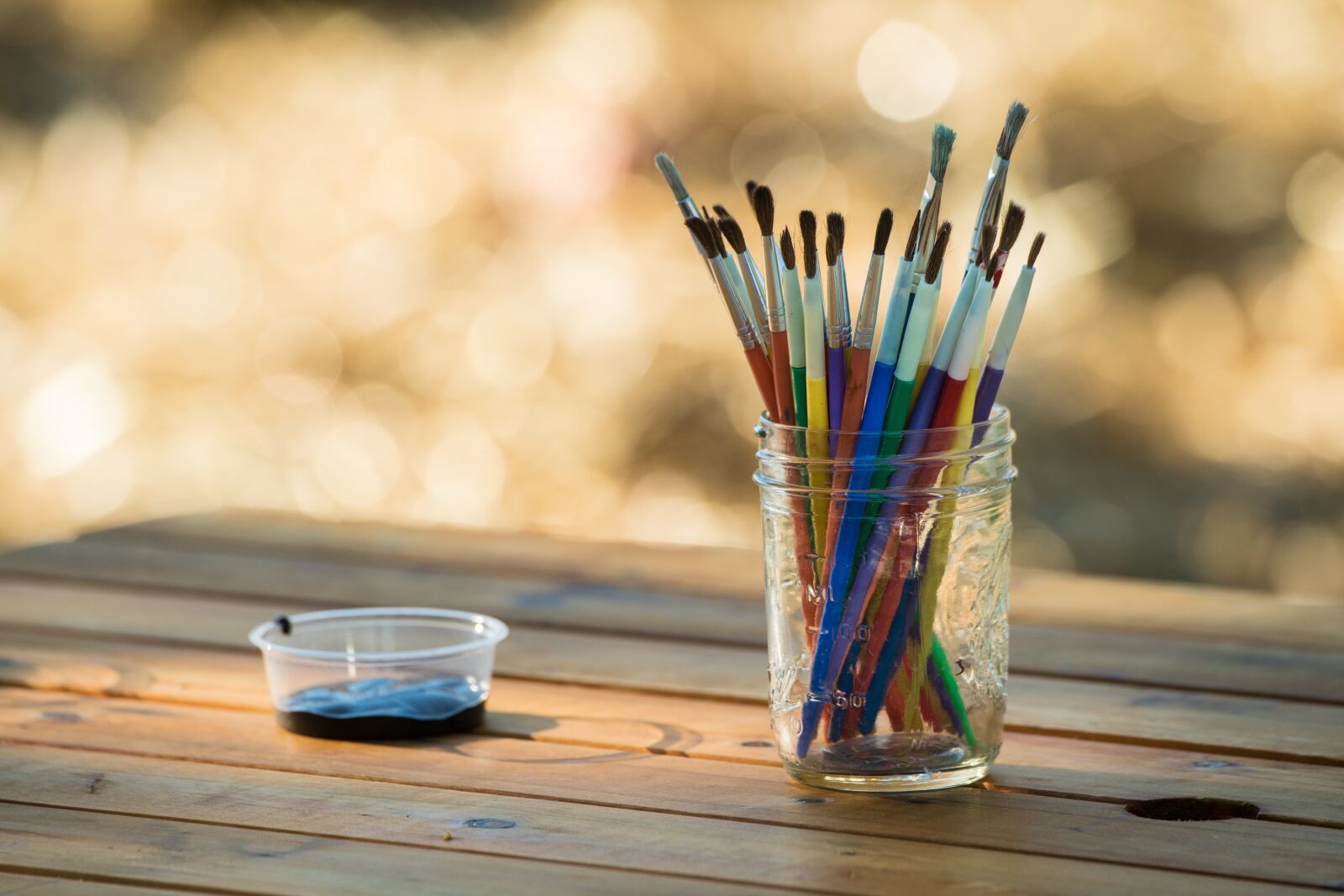 Nikon D5 sample photo. Painting, paint brushes, artist photography