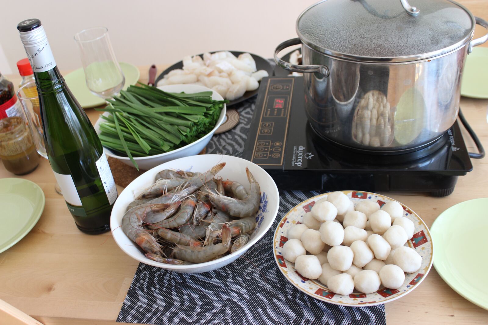 Canon EOS 600D (Rebel EOS T3i / EOS Kiss X5) sample photo. Hot pot, asian, cooking photography