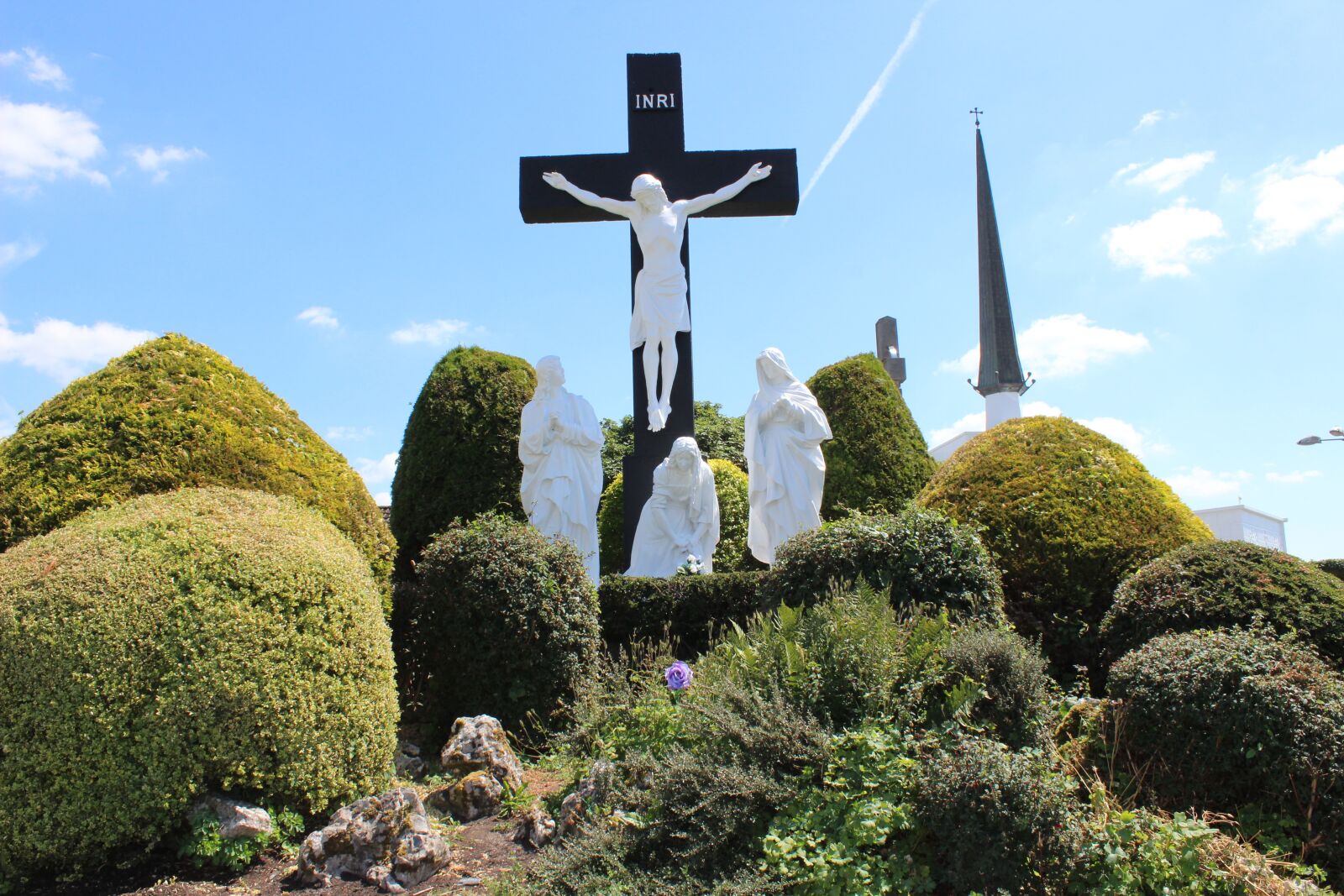 Canon EOS 600D (Rebel EOS T3i / EOS Kiss X5) sample photo. Shrine of our lady photography
