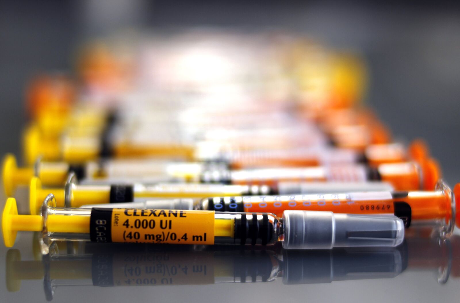 Canon EOS 600D (Rebel EOS T3i / EOS Kiss X5) sample photo. Injection, medicine, pharmacy photography