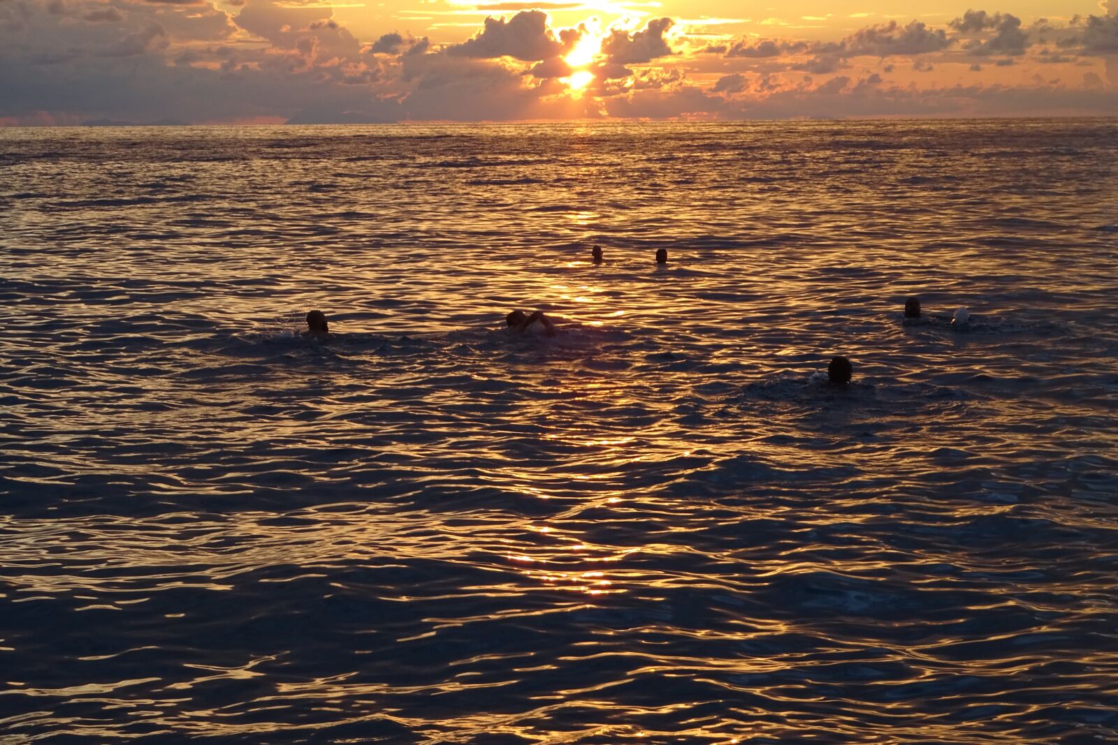 Sony DSC-HX60 sample photo. Sea, sunset, sky photography