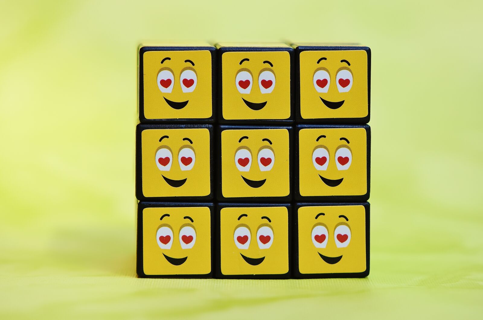 Nikon D7200 sample photo. Cube, smilies, love photography