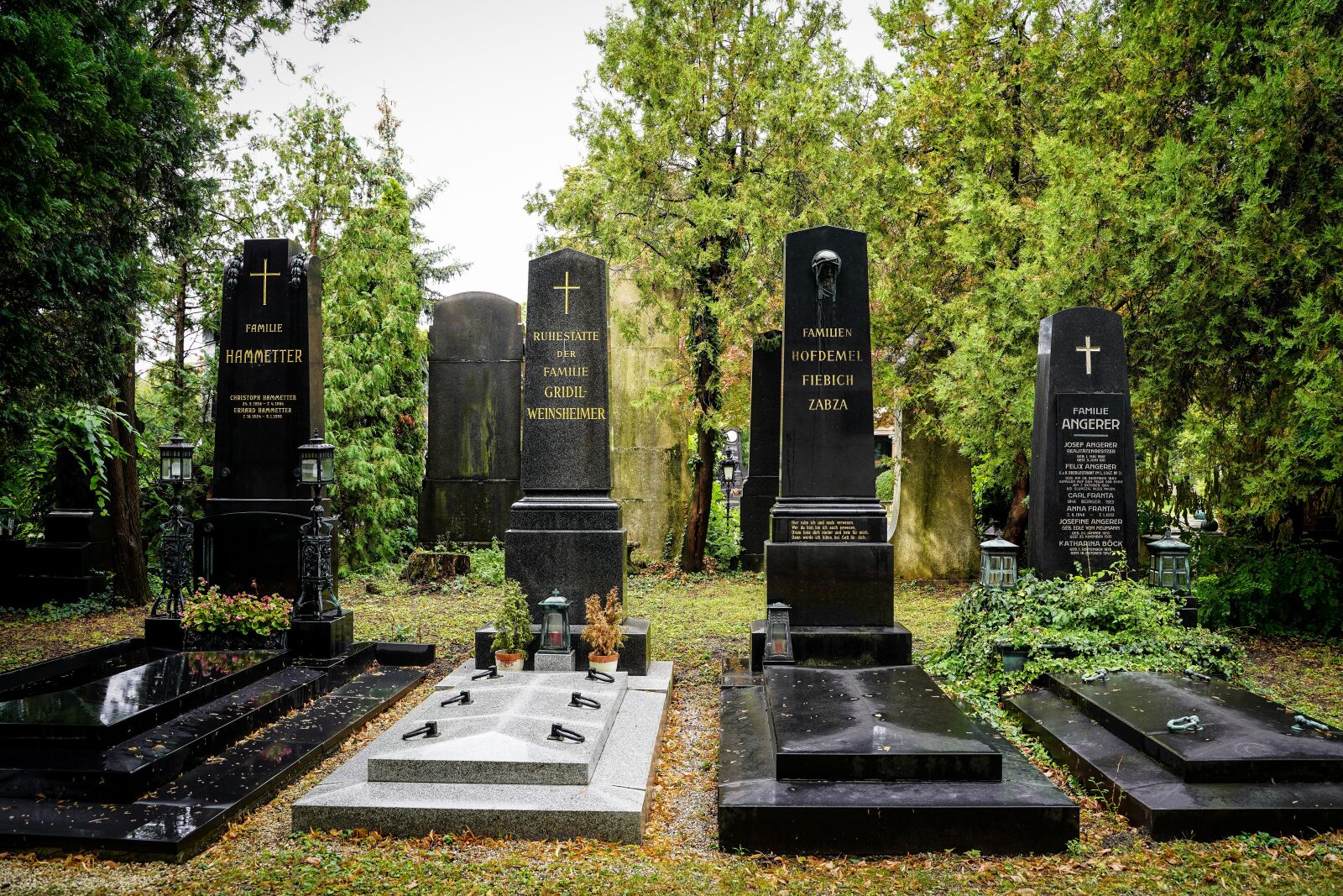 Sony a7 III + Tamron 28-75mm F2.8 Di III RXD sample photo. Vienna's central cemetery, vienna photography