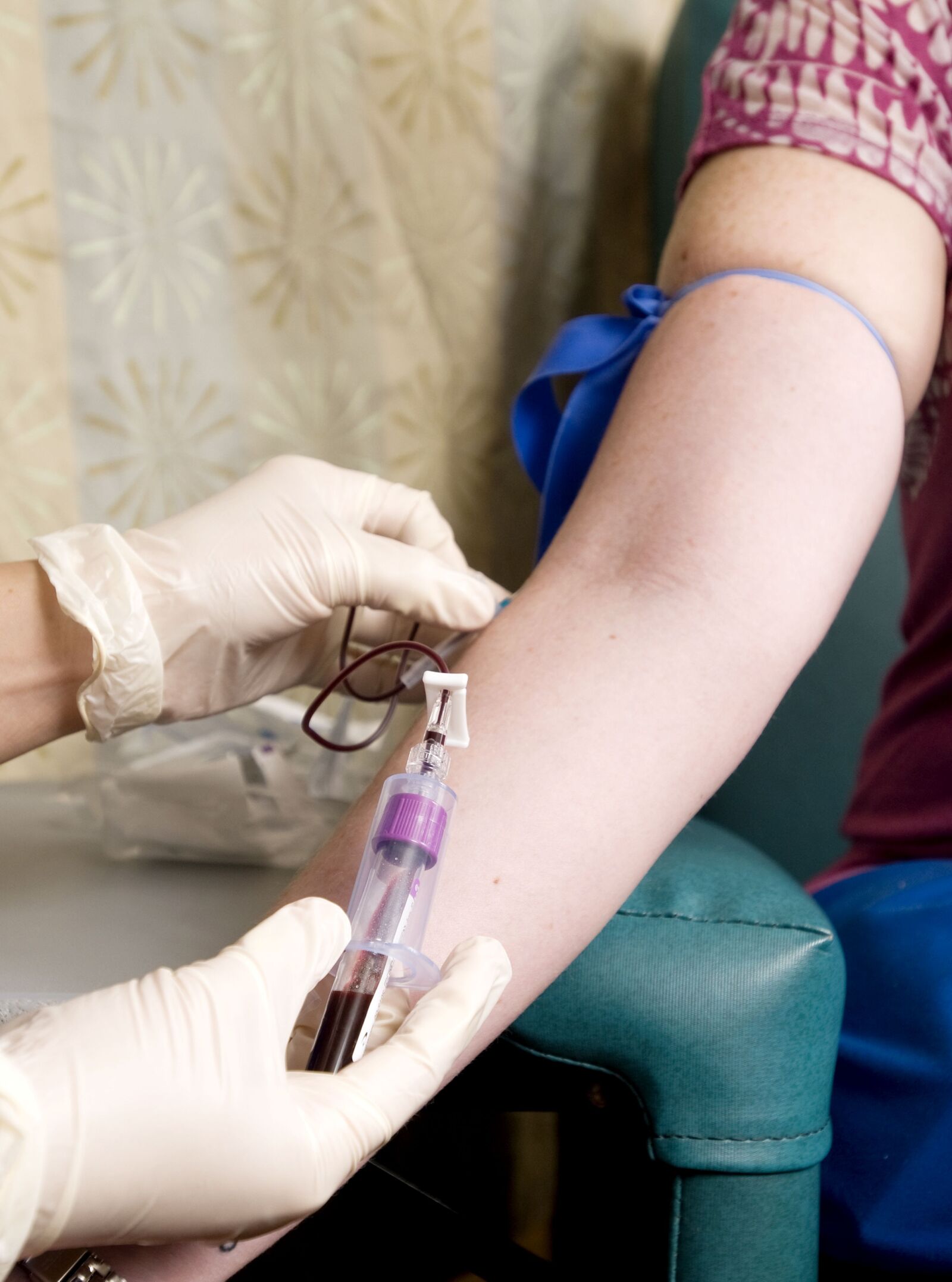 Nikon D300 sample photo. Blood, extracted, vein, phlebotomy photography