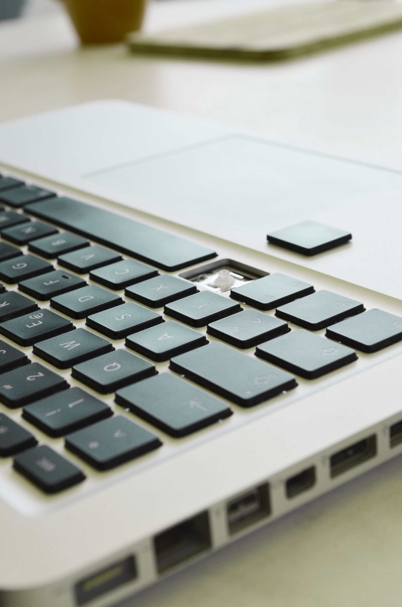 Nikon D5100 sample photo. Computer, keyboard, broken photography