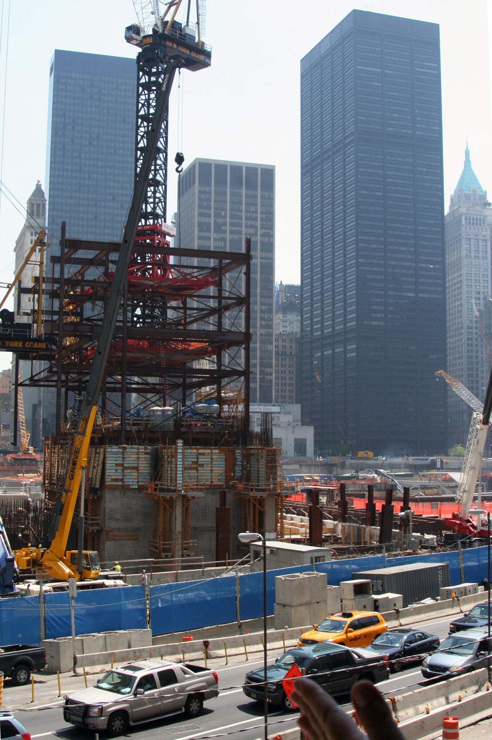 Canon EOS 350D (EOS Digital Rebel XT / EOS Kiss Digital N) sample photo. Under construction, steel, structure photography
