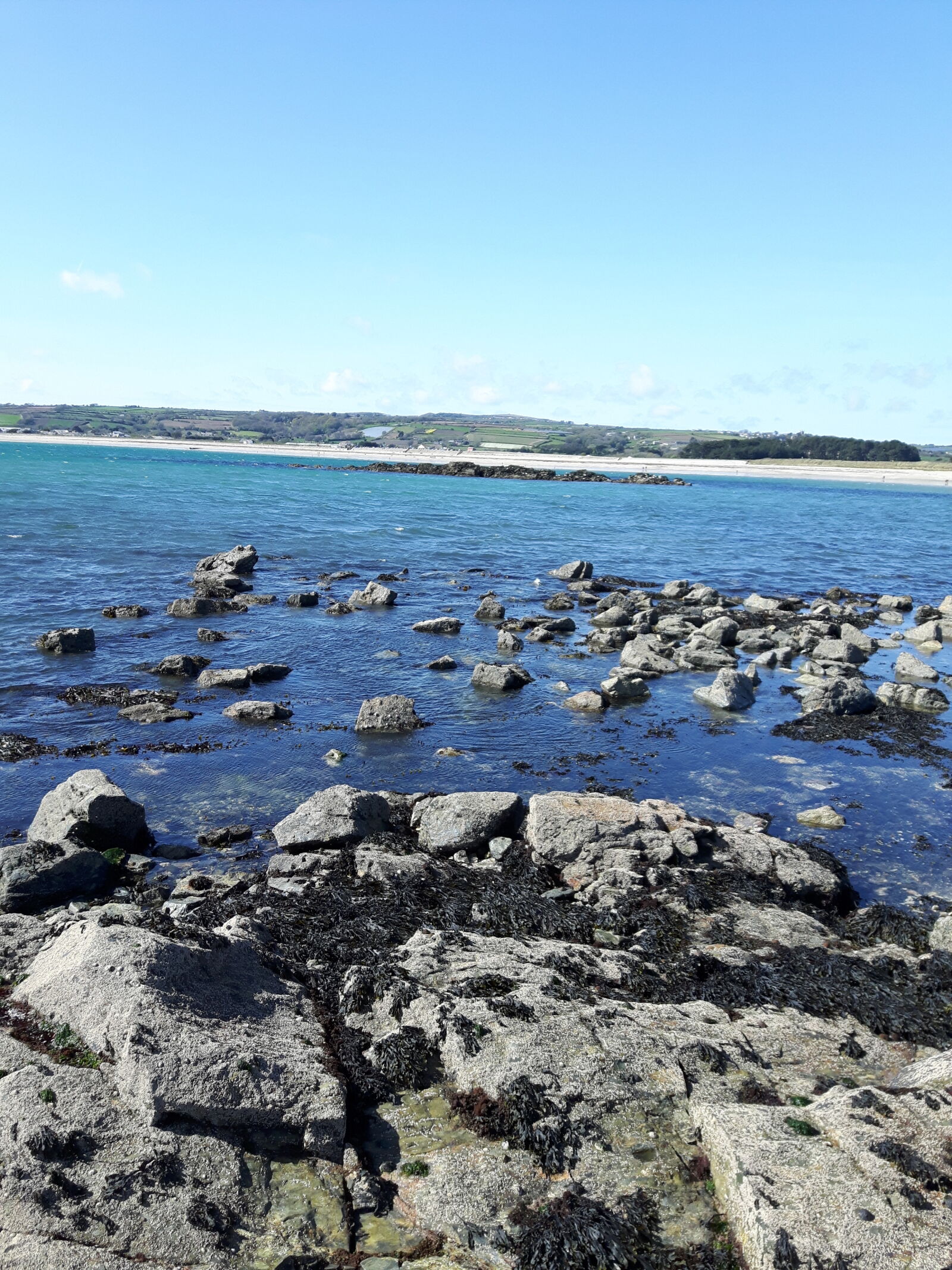 Samsung Galaxy S5 Neo sample photo. Beach, blue, rocks, sea photography