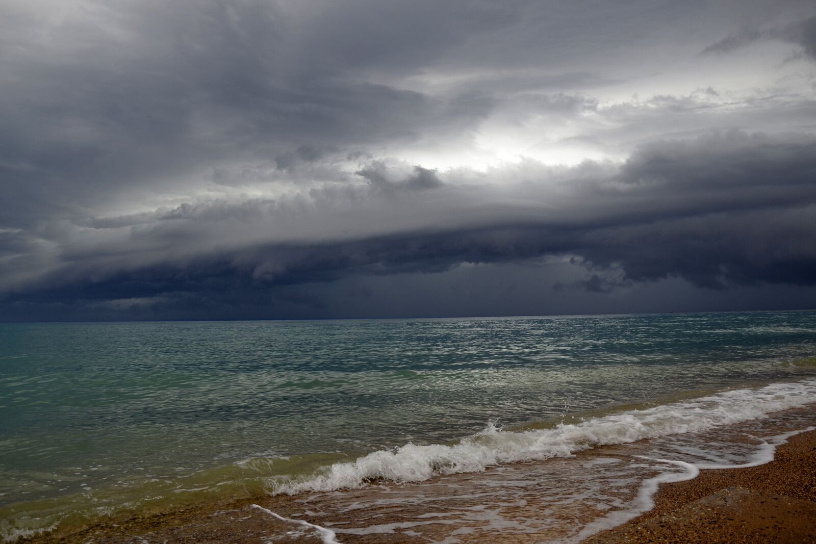 Nikon D3100 sample photo. Sea, bad weather, sorrow photography