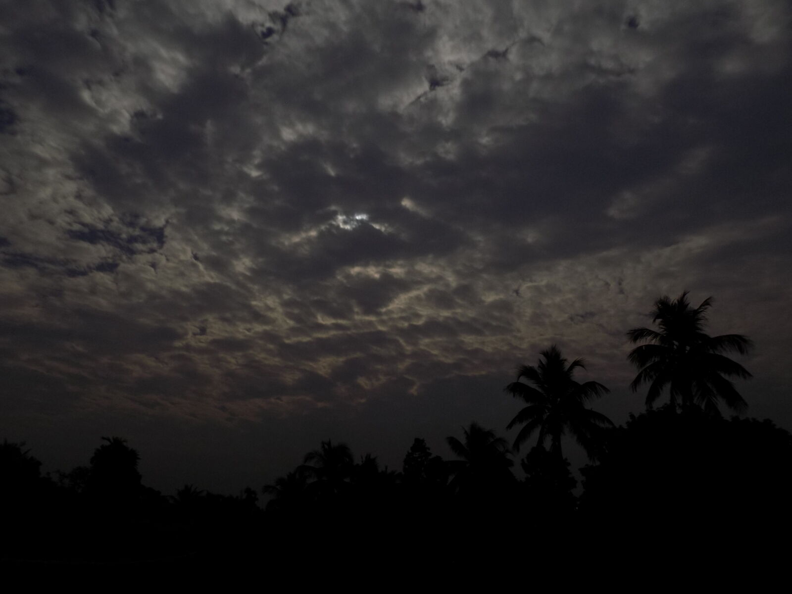 Nikon COOLPIX L330 sample photo. Cloudy, sky photography