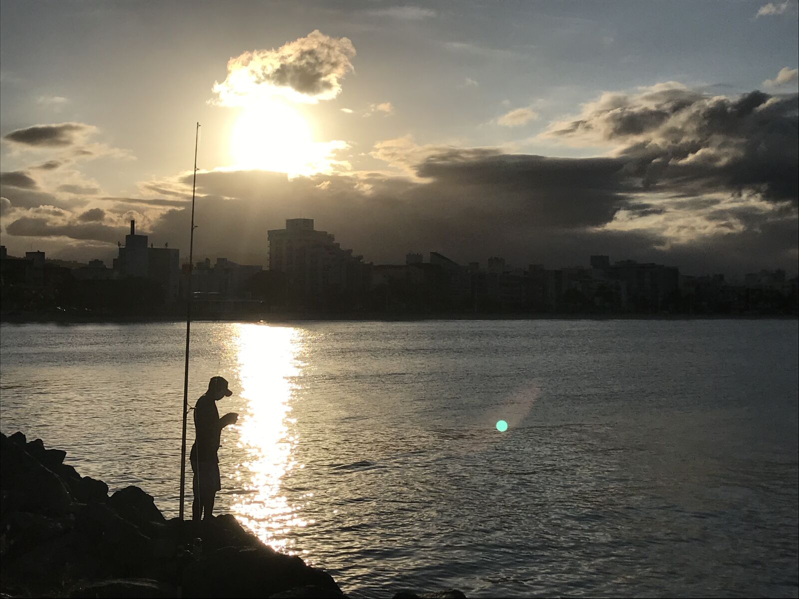iPhone 7 back camera 3.99mm f/1.8 sample photo. Fisherman, pier iemanja, victory photography