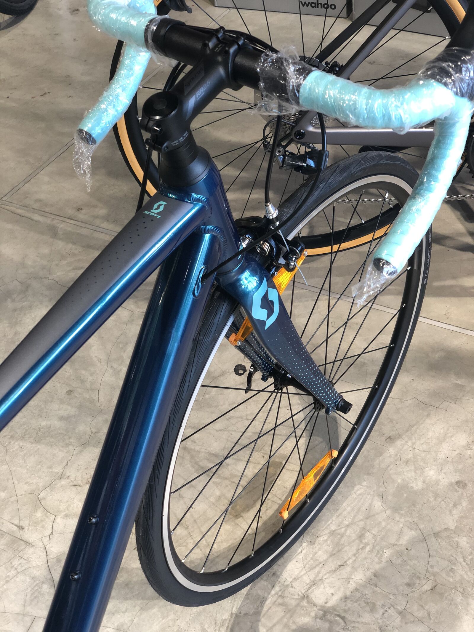 iPhone X back dual camera 6mm f/2.4 sample photo. Bicycle, store, mtb photography