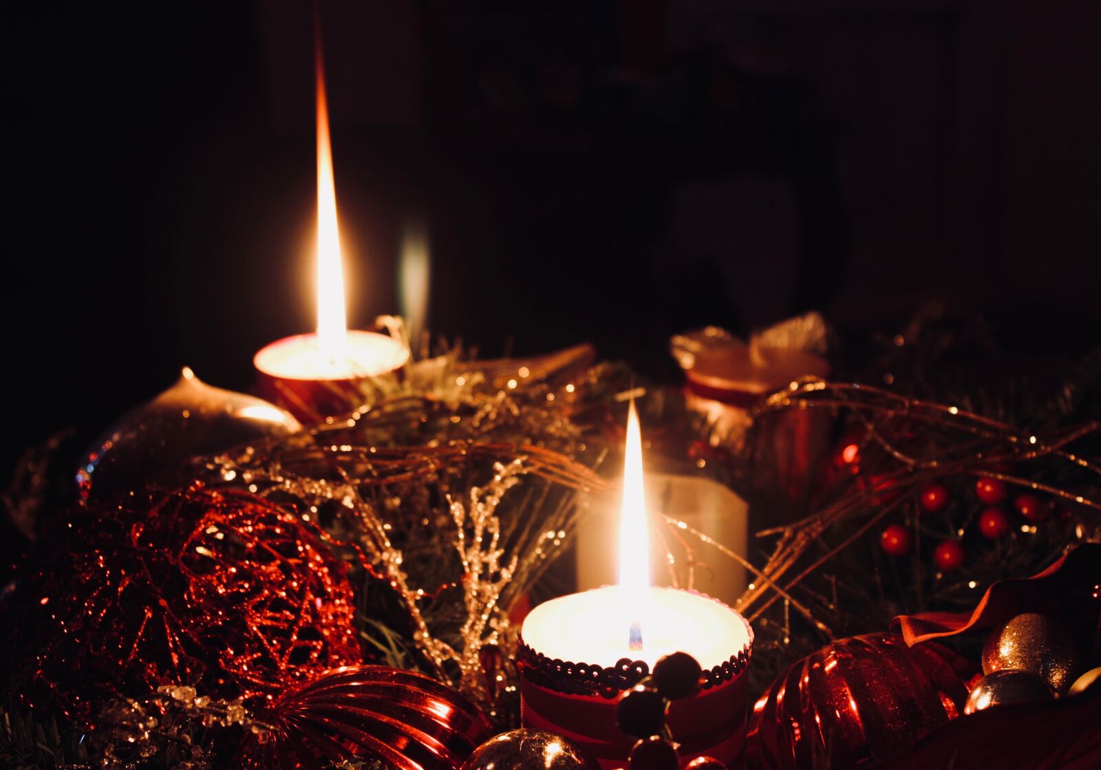 Canon EOS 600D (Rebel EOS T3i / EOS Kiss X5) sample photo. Christmas, candle, celebration photography