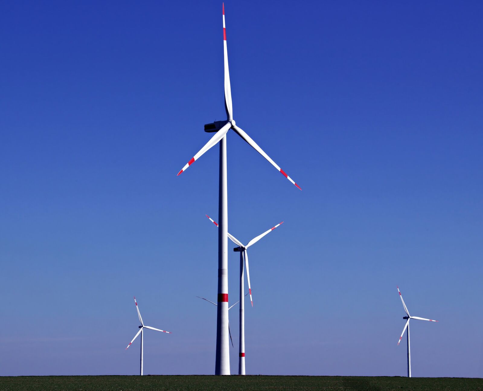 Canon EOS 100D (EOS Rebel SL1 / EOS Kiss X7) sample photo. Wind power, wind energy photography