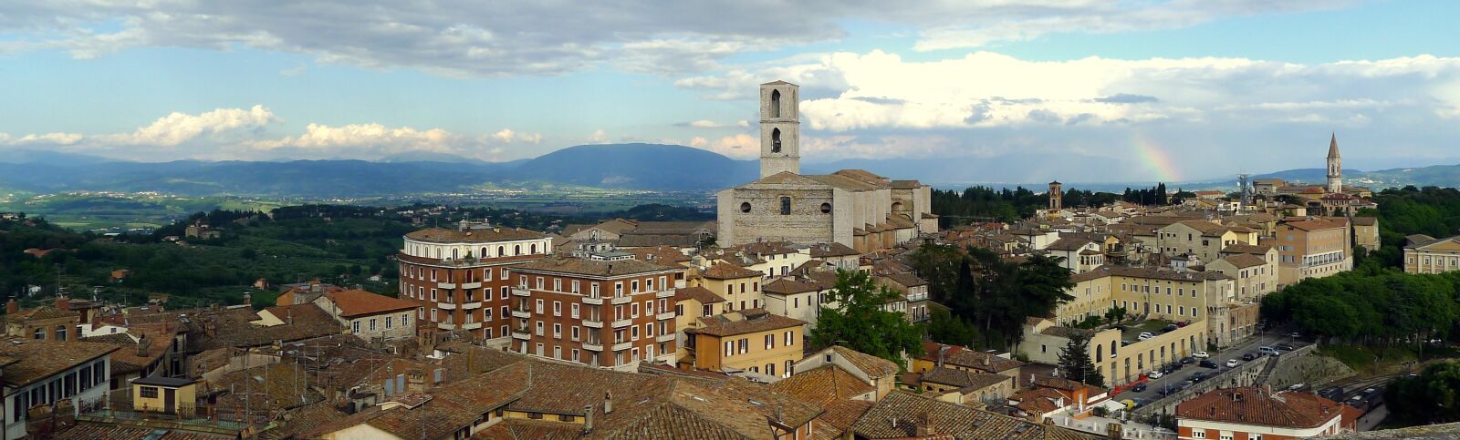 Panasonic Lumix DMC-LX5 sample photo. Perugia, panorama, basilica photography