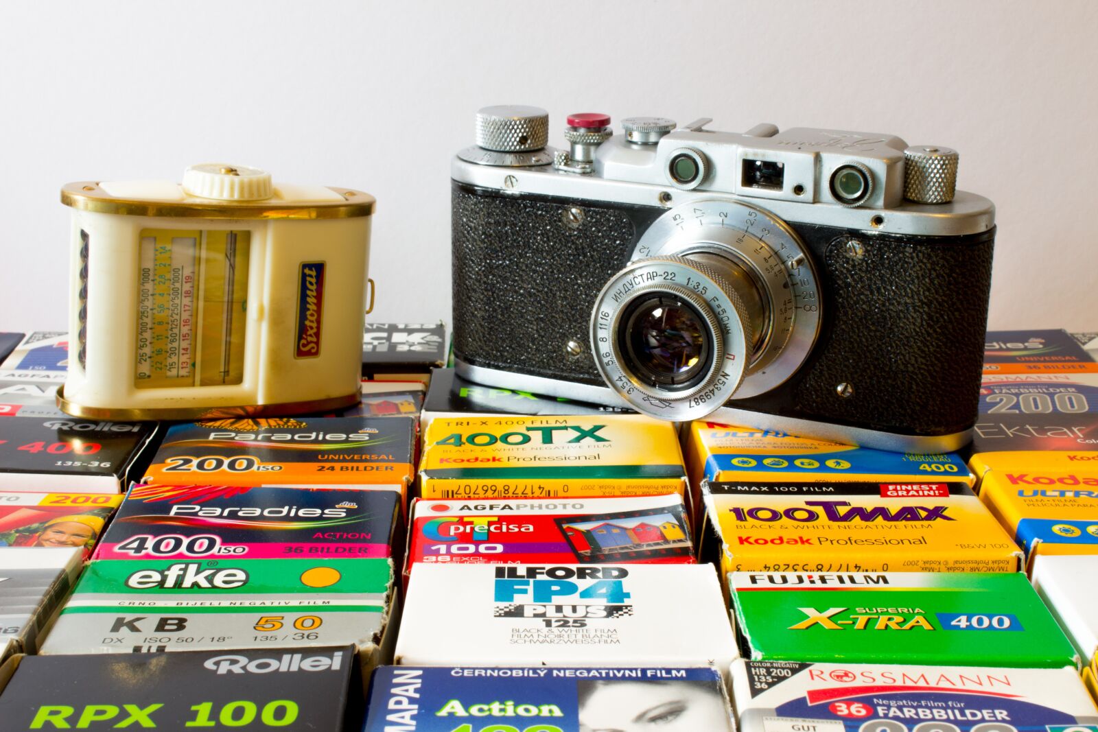 Canon EOS 600D (Rebel EOS T3i / EOS Kiss X5) sample photo. Camera, film, leica photography