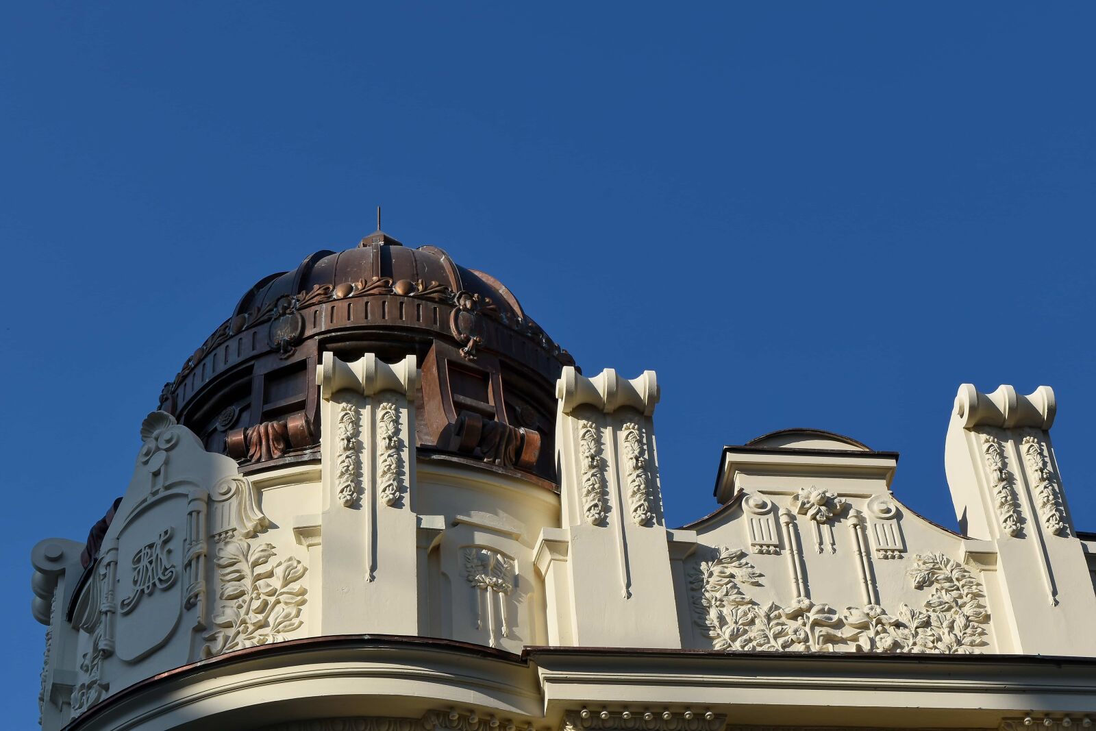 Nikon D5500 sample photo. Building, architecture, city, old photography